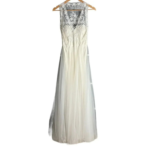 Catherine Deane Onyx Wedding Gown Oyster / Ivory Size 2 - Picture 8 of 11